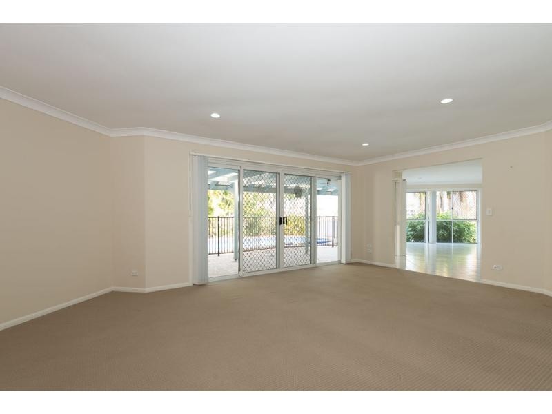 74 Santa Cruz Boulevard, Clear Island Waters QLD 4226