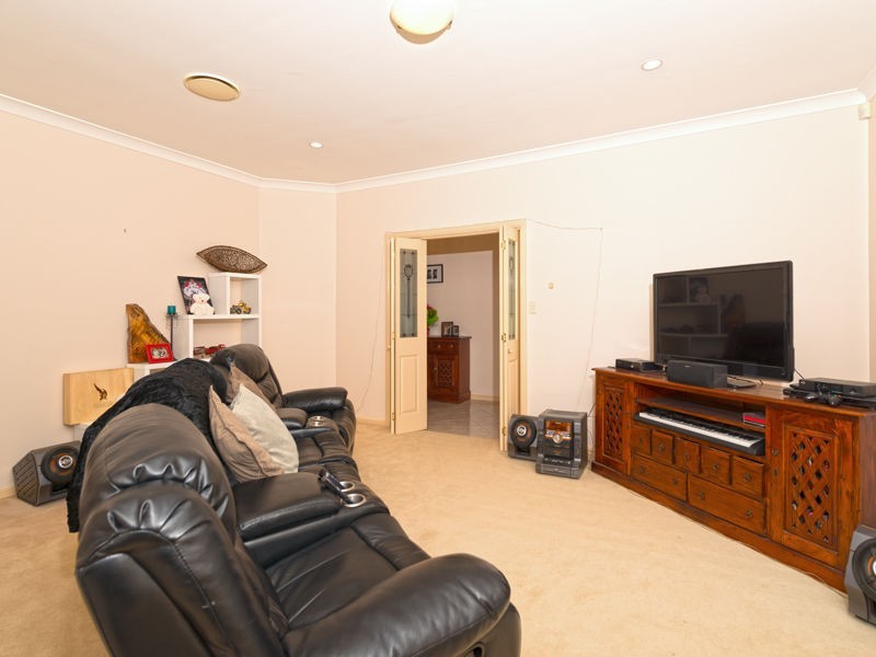 2 Rachelle Court, Merrimac QLD 4226