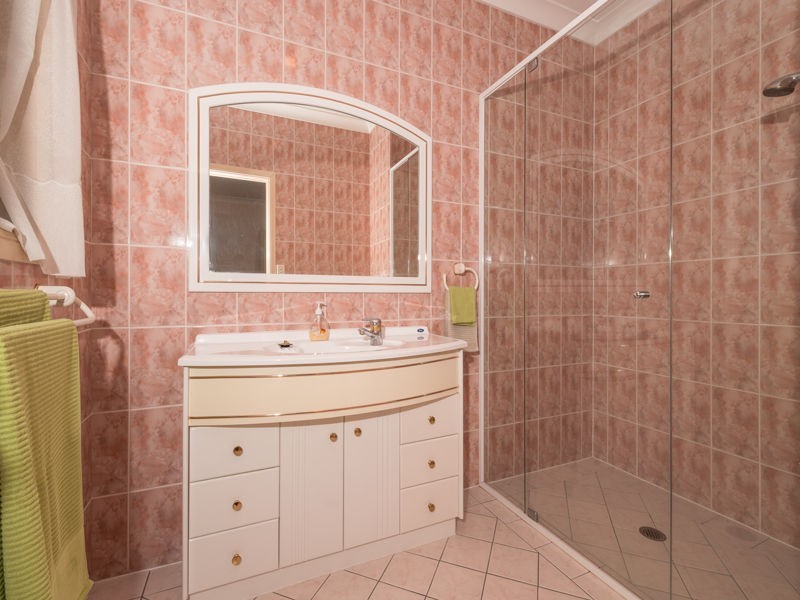 2 Rachelle Court, Merrimac QLD 4226