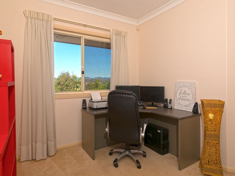 2 Rachelle Court, Merrimac QLD 4226