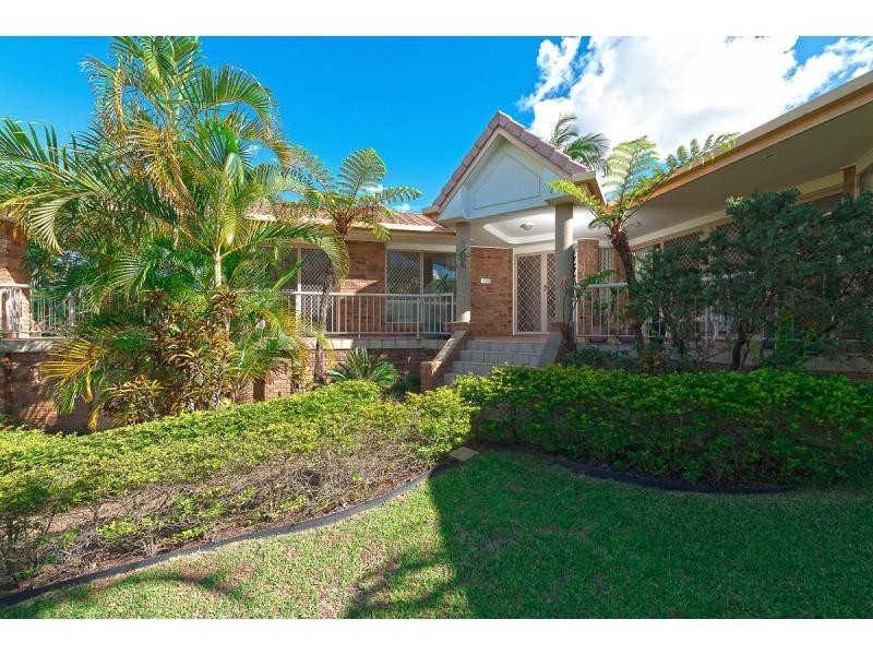8 Camberwell Circuit, Robina QLD 4226
