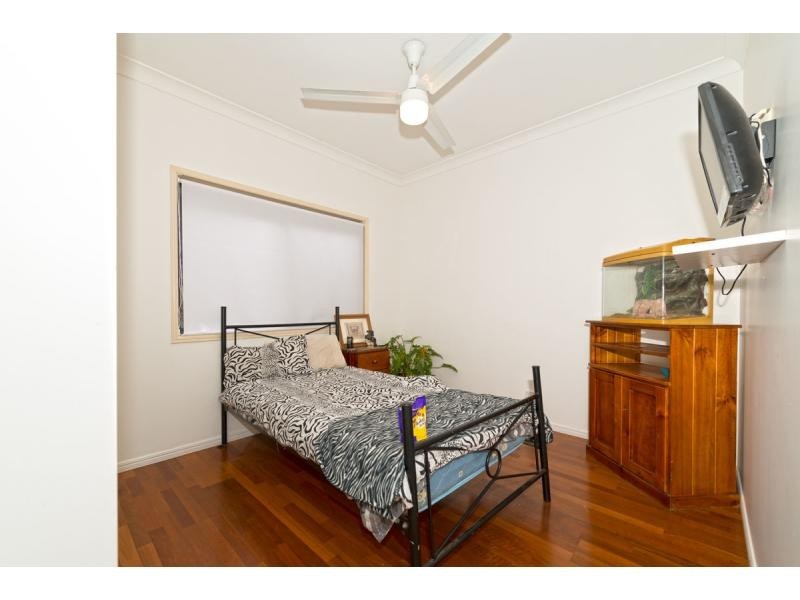 37 Lantau Crescent, Varsity Lakes QLD 4227