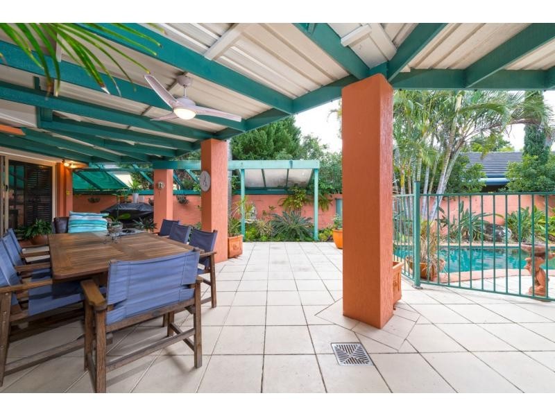 16 Kirralee Drive, Robina QLD 4226