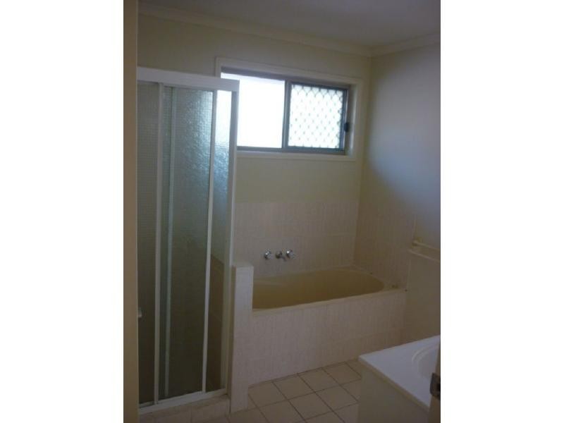 9 Seafoam Close, Varsity Lakes QLD 4227