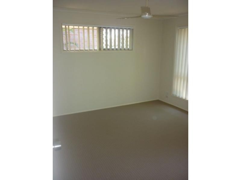 9 Seafoam Close, Varsity Lakes QLD 4227