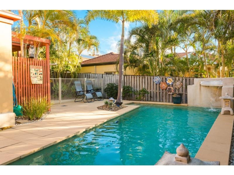14 Pine Valley Drive, Robina QLD 4226