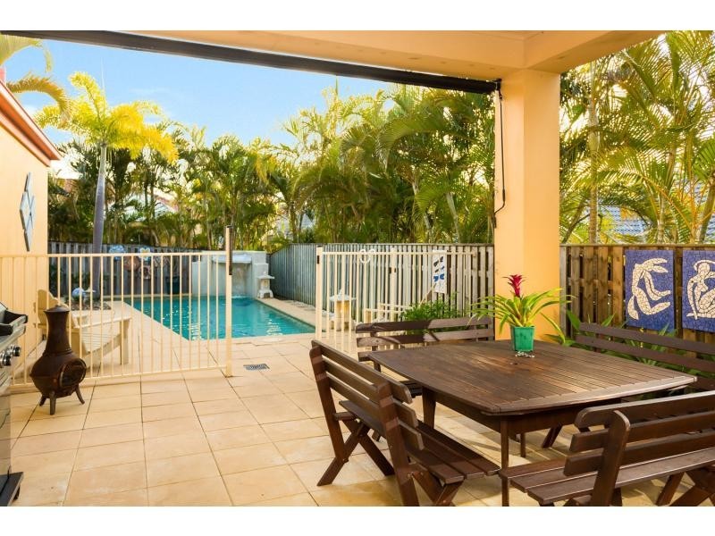 14 Pine Valley Drive, Robina QLD 4226