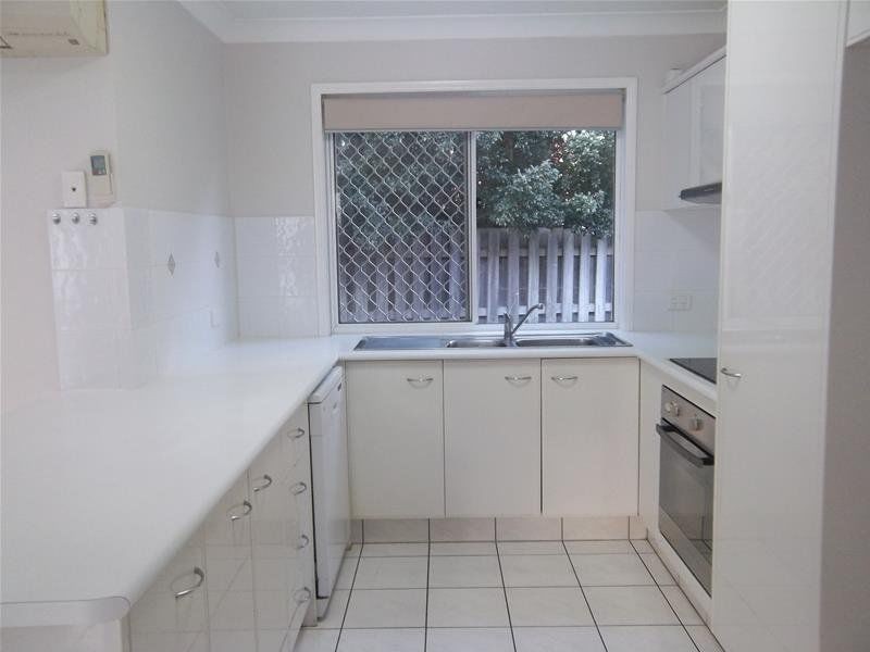 2 Glenhaven Court, Merrimac QLD 4226