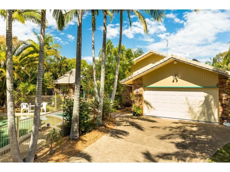 18 Carrum Court, Robina QLD 4226