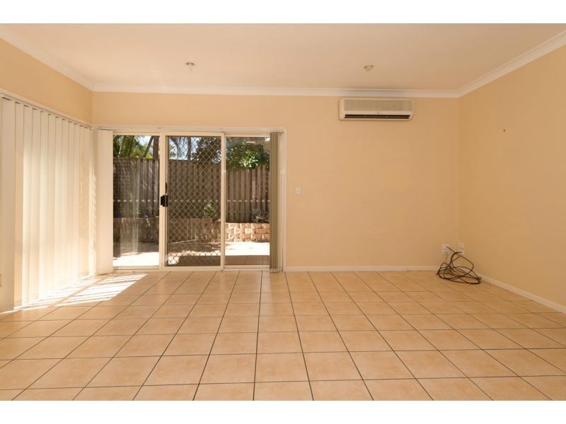 7/3-17 Camphorwood Court, Robina QLD 4226