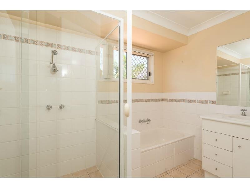 7/3-17 Camphorwood Court, Robina QLD 4226