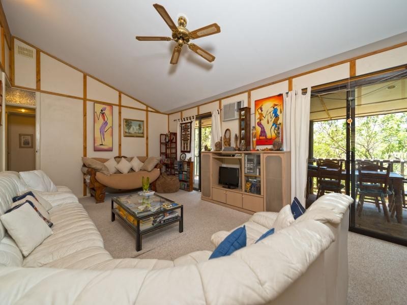 23 Saunders Drive, Bonogin QLD 4213