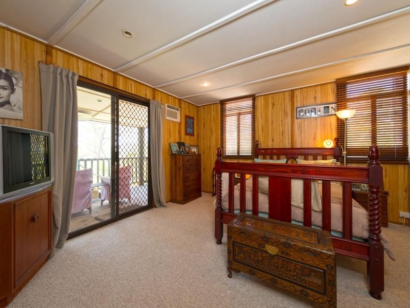23 Saunders Drive, Bonogin QLD 4213