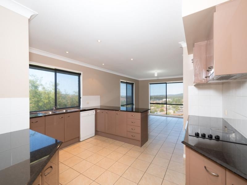 19 Yaldara Street, Pacific Pines QLD 4211