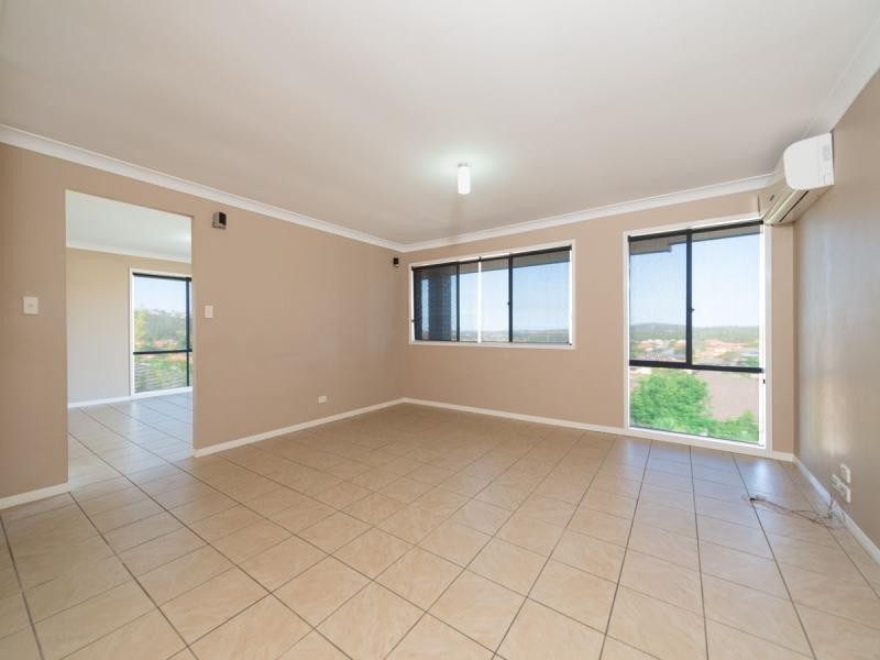 19 Yaldara Street, Pacific Pines QLD 4211