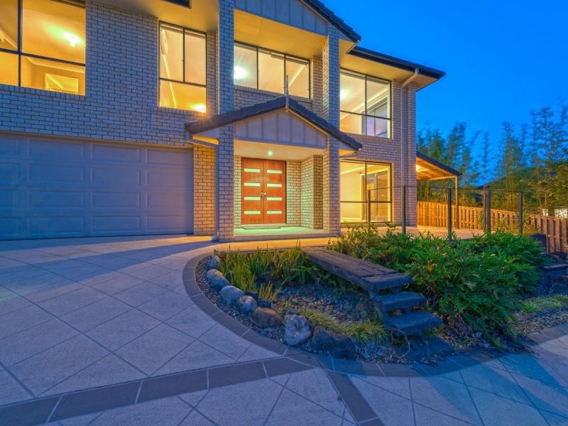 19 Yaldara Street, Pacific Pines QLD 4211