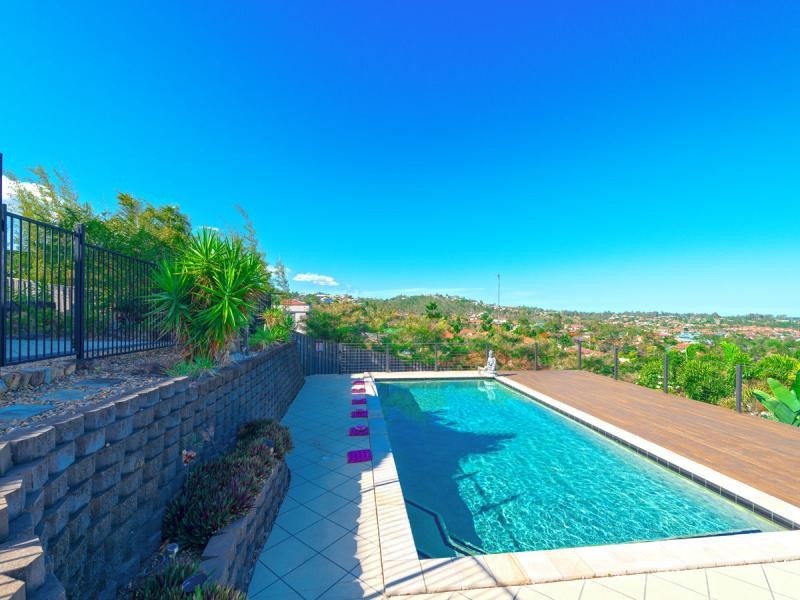 19 Yaldara Street, Pacific Pines QLD 4211