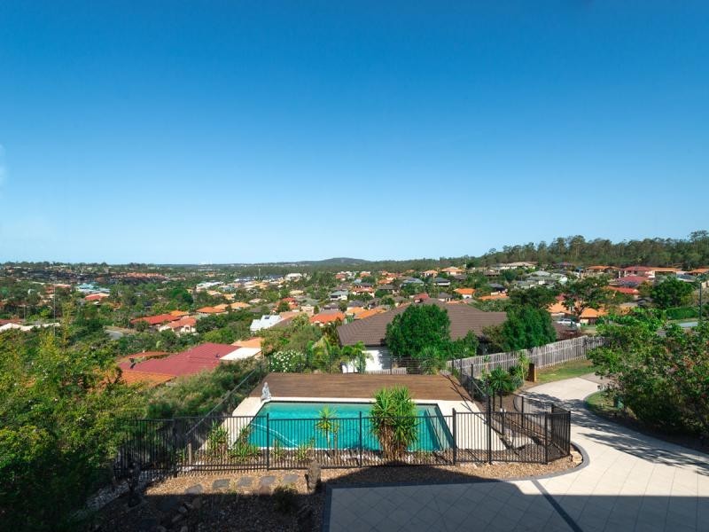 19 Yaldara Street, Pacific Pines QLD 4211