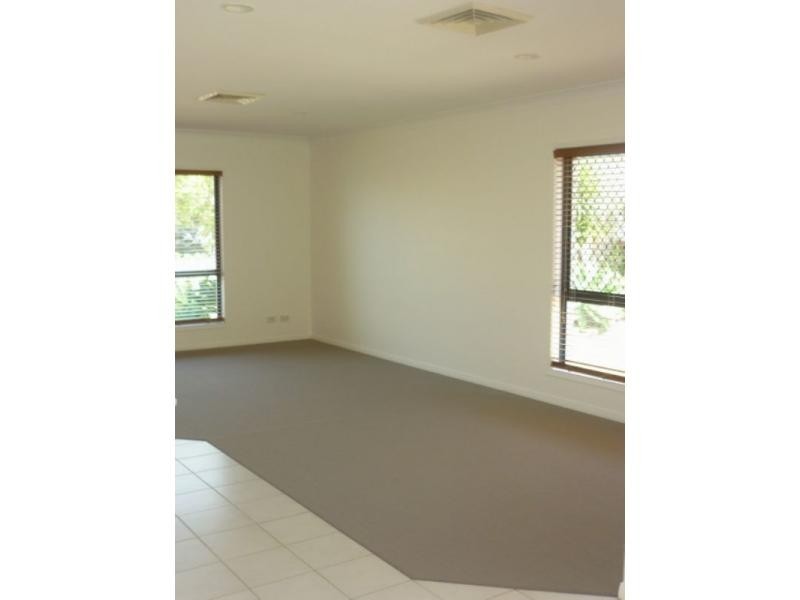 9 Corina Close, Robina QLD 4226