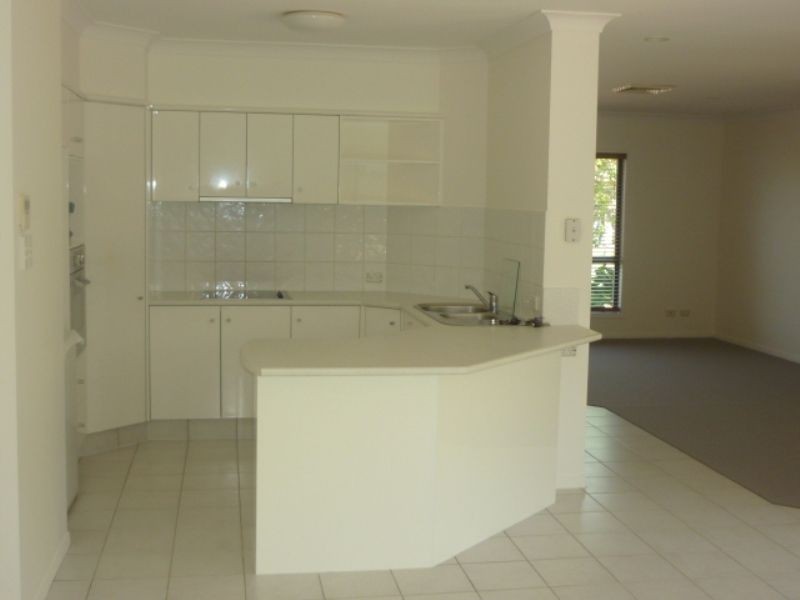 9 Corina Close, Robina QLD 4226