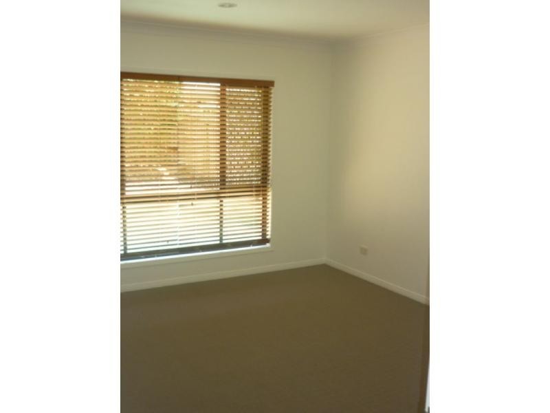 9 Corina Close, Robina QLD 4226