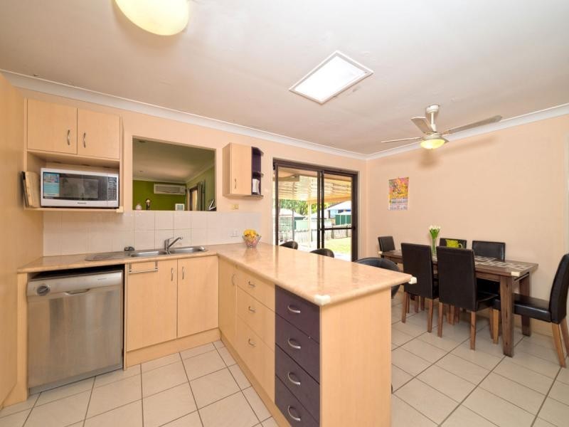 12 Wolvi Place, Helensvale QLD 4212