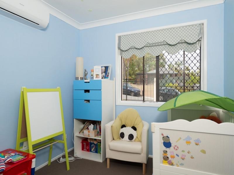 12 Wolvi Place, Helensvale QLD 4212