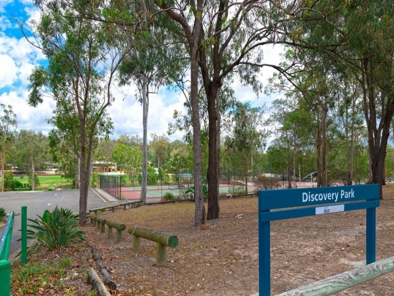 12 Wolvi Place, Helensvale QLD 4212