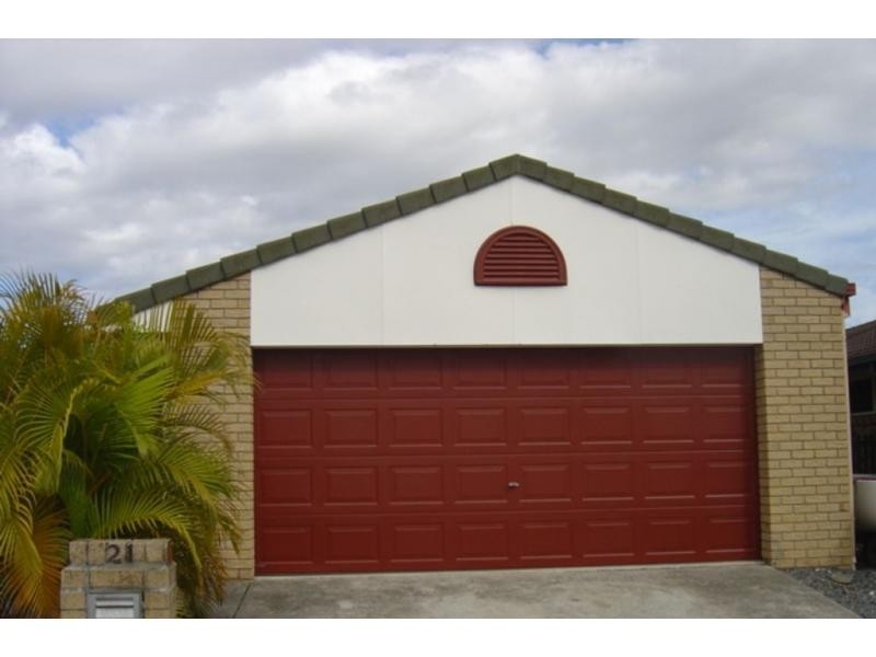 21 Pristine Court, Varsity Lakes QLD 4227