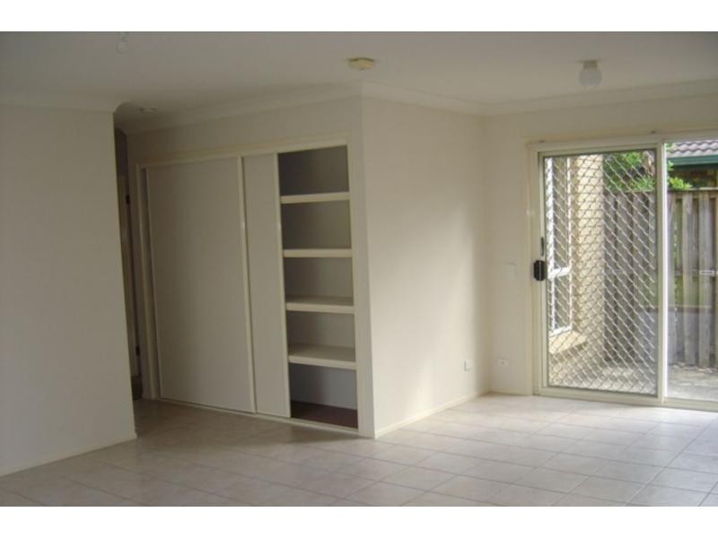 21 Pristine Court, Varsity Lakes QLD 4227