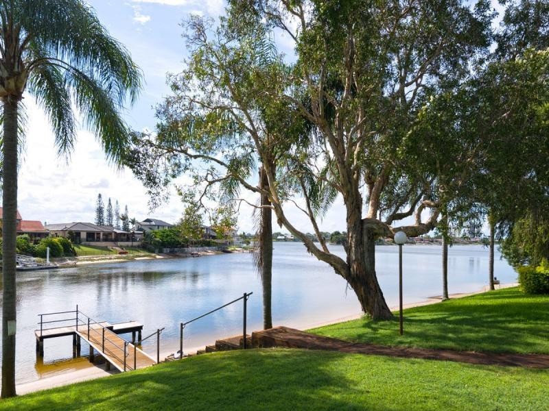 55/111-123 Markeri Street, Mermaid Waters QLD 4218