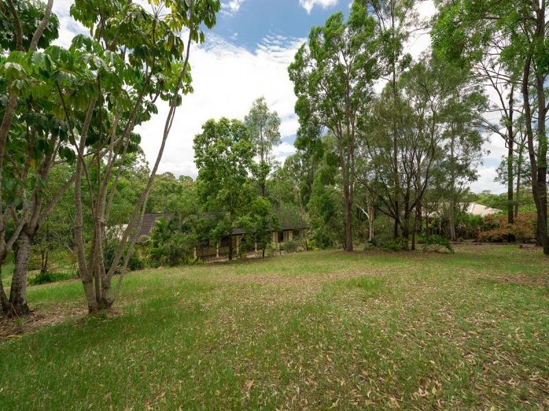 19 Currong Crescent, Mudgeeraba QLD 4213