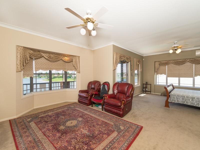 82 Cypress Drive, Broadbeach Waters QLD 4218