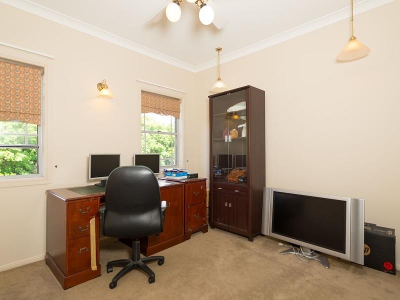 82 Cypress Drive, Broadbeach Waters QLD 4218