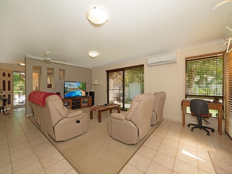 56 Petherbridge Avenue, Merrimac QLD 4226