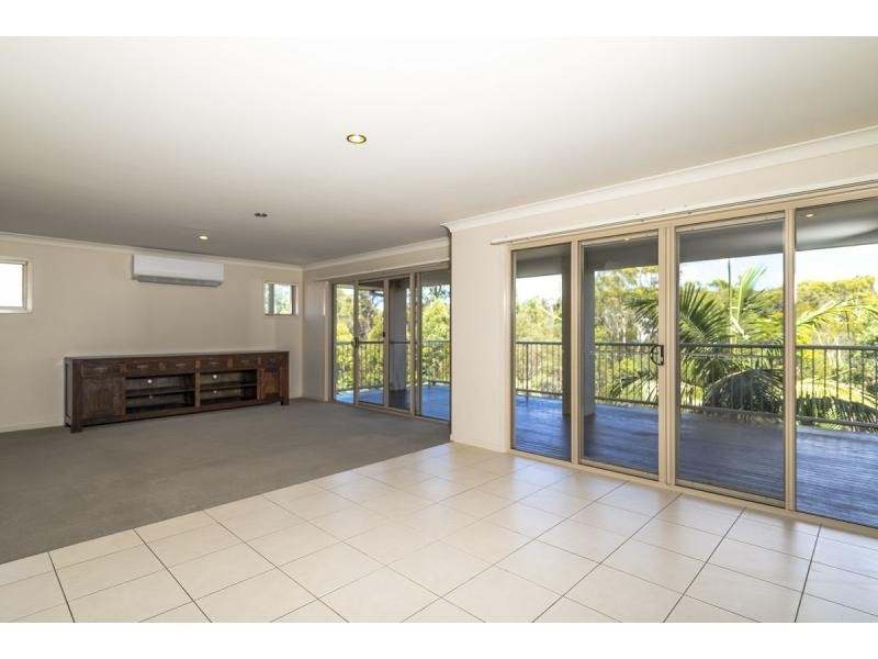 30 Willow Tree Drive, Reedy Creek QLD 4227