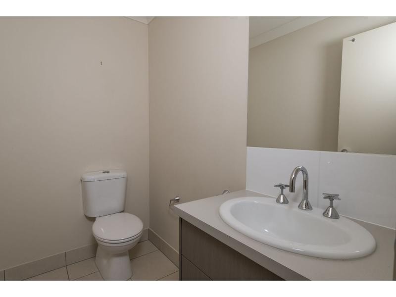 30 Willow Tree Drive, Reedy Creek QLD 4227