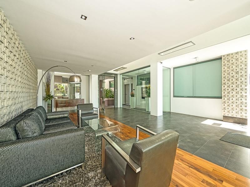 105/22-24 Ben Lexcen Place, Robina QLD 4226