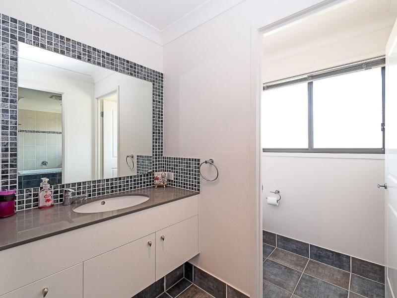 31 Royal Links Drive, Robina QLD 4226