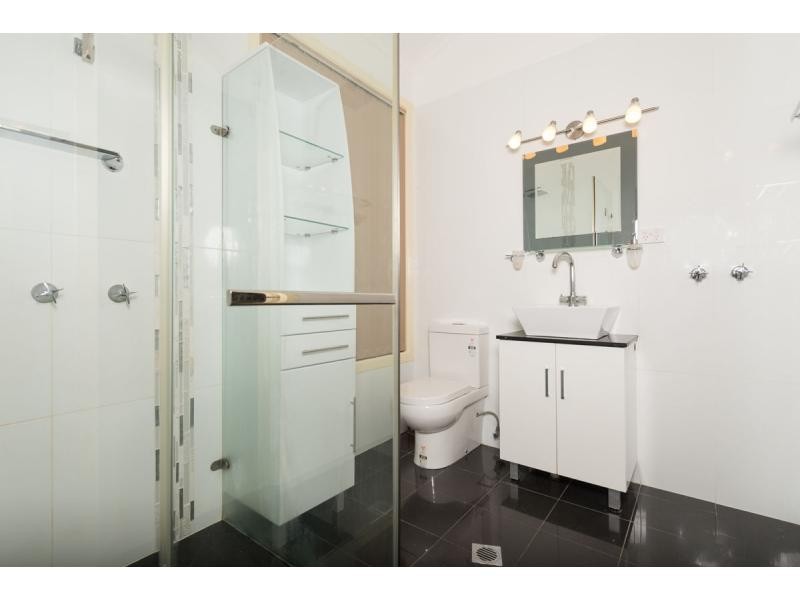 8/212 Central Street, Labrador QLD 4215