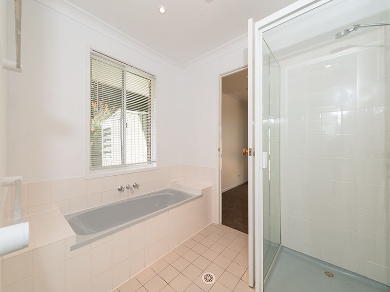 26 Petherbridge Avenue, Merrimac QLD 4226