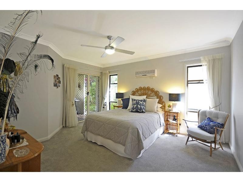 18 Peach Drive, Robina QLD 4226