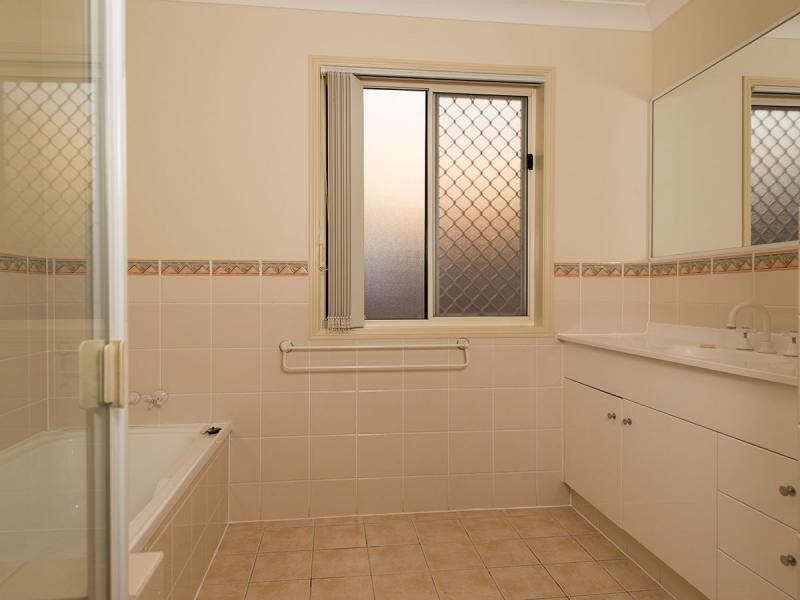 2/6B Protea Court, Robina QLD 4226