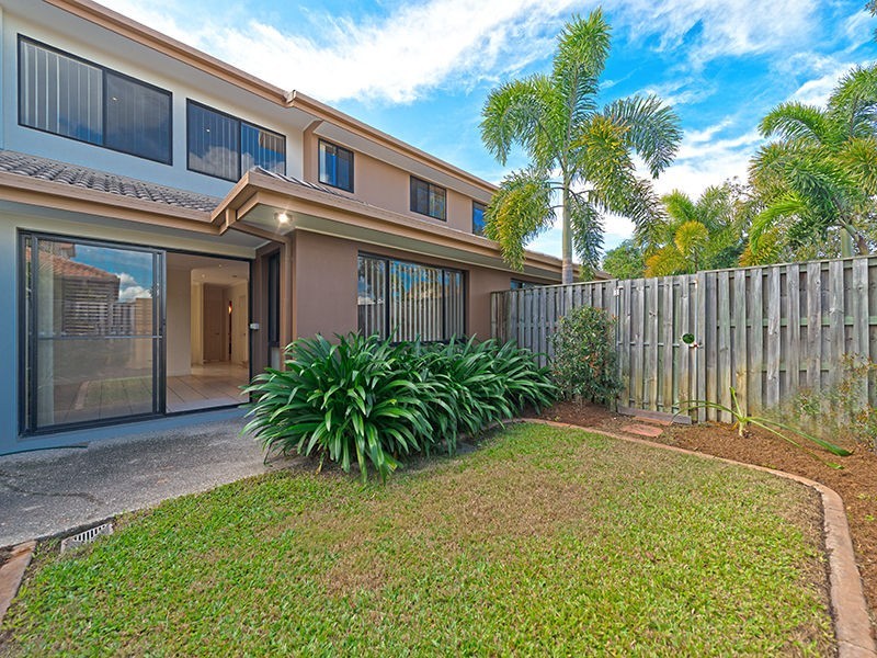 127/136 Palm Meadows Drive, Carrara QLD 4211