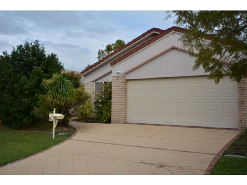 8 Dartmouth Court, Varsity Lakes QLD 4227
