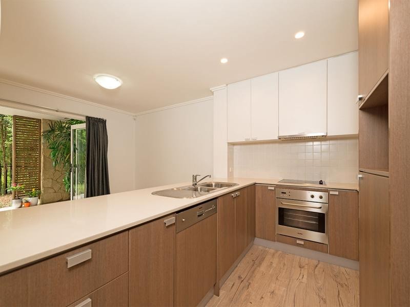 65 Riverwalk Avenue, Robina QLD 4226