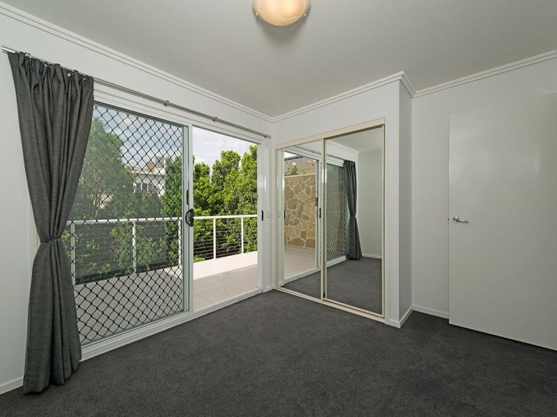 65 Riverwalk Avenue, Robina QLD 4226