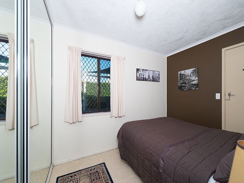 67 Pacific Avenue, Miami QLD 4220