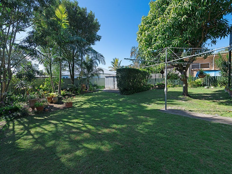 67 Pacific Avenue, Miami QLD 4220