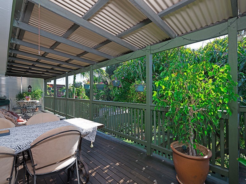 67 Pacific Avenue, Miami QLD 4220